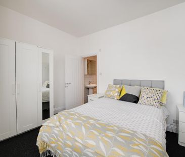 7 bedroom house of multiple occupation to rent - Photo 5