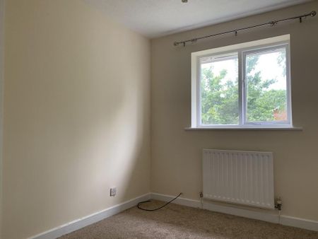 3 bedroom mews to rent - Photo 4