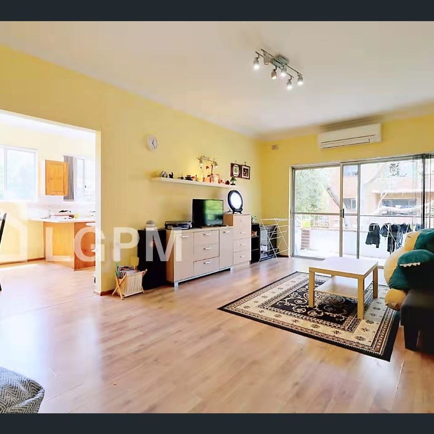 In A Convenience & Quiet Location With Generous Space! - Photo 1