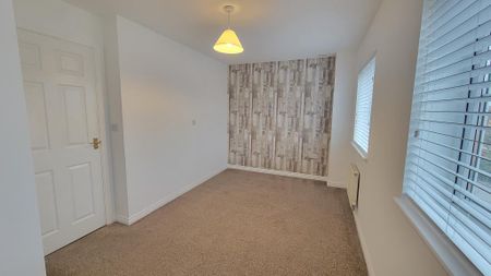 3 bedroom townhouse to rent - Photo 3