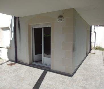 T5 RDC de 122 m² avec terrasse, parking et garage. - Photo 1