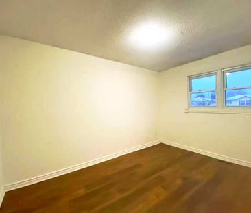 For Lease - 1540 Norwill Crescent, Oshawa, Ontario - Photo 3