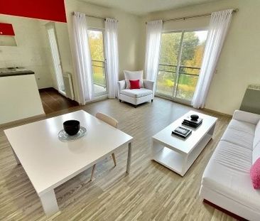 Location Appartement 1 pièce 31m² - Photo 2