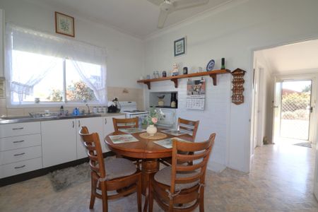 Two bedroom home for rent - Photo 5