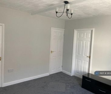 2 bedroom flat to rent - Photo 6