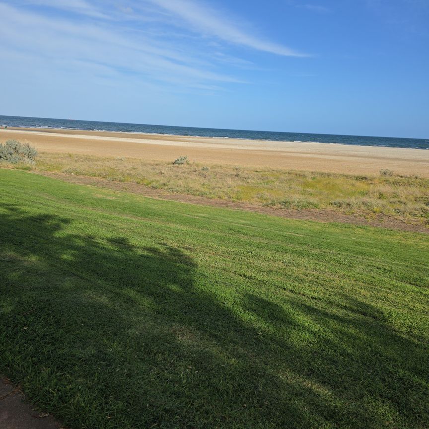 Werribee South - Photo 2