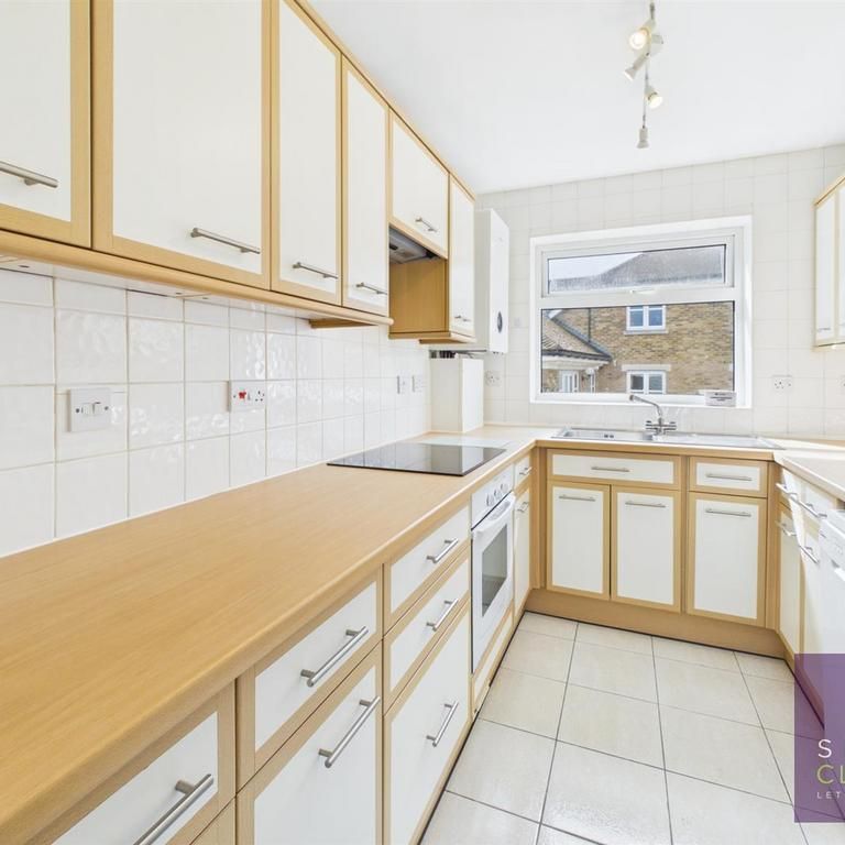 2 bedroom flat to rent - Photo 1