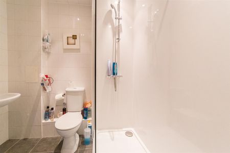 1 bed apartment to rent in Northumberland Street, Newcastle Upon Tyne, NE1 - Photo 4