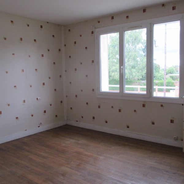 Location Maison 4 pièces 73m² ORLEANS 45100 - Photo 1