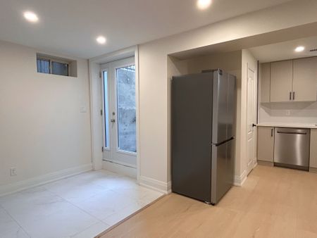 For Lease - 79 Sweet Water Crescent Unit# Basement, Richmond Hill, Ontario - Photo 4