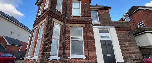 Cobden Avenue, Bitterne Park, SO18, Southampton - Photo 1