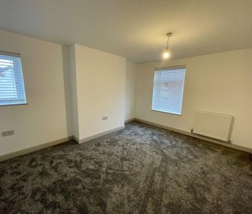 3 bedroom apartment to rent - Photo 6