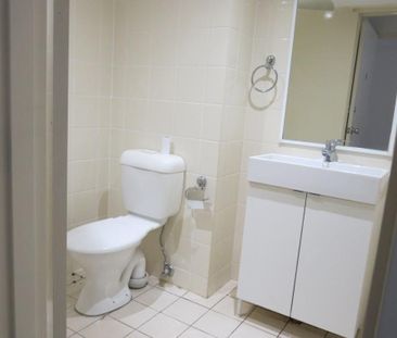 MODERN STUDIO IN TOP LOCATION WITH FREE GAS AND ELECTRICITY - Photo 5