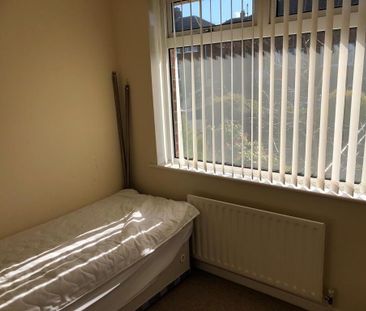 6 Glenview Gardens, Belfast, BT5 7LY - Photo 6