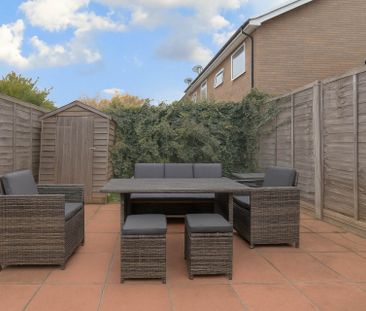 Southwood Close, Worcester Park - Photo 3