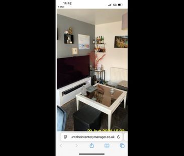 1 Bed Flat, Bagley House, SE18 - Photo 2