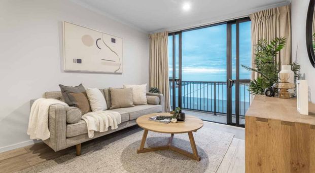 Spacious 3-Bedroom, 2-Bathroom Apartment for Lease in Newmarket, Auckland - Photo 1