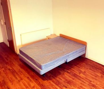 Studio to rent - Photo 6