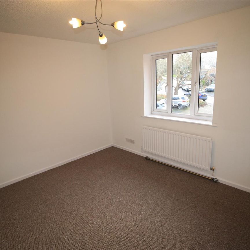 Ashmores Close, Redditch - Photo 1