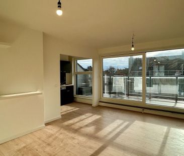 Appartement te huur in Roeselare voor € 690 met 2 slaapkamers - Foto 2