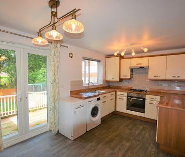 3 bedroom terraced house to rent - Photo 5