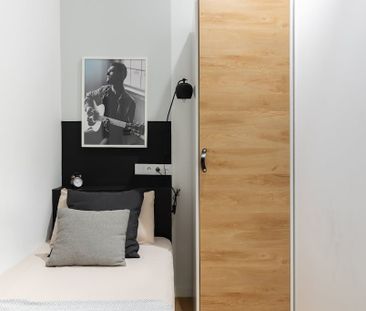 Calle Salamanca, Valencia, Valencian Community 46005 - Photo 4