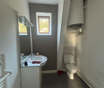 ST PIERRE DU VAUVRAY - Appartement 2 pièces - Photo 2