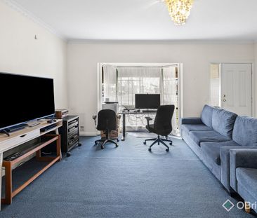 QUIET CUL DE SAC POSITION IN SOUTH SIDE LOCATION! - Photo 6