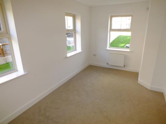 2 bedroom House To Let - Photo 1