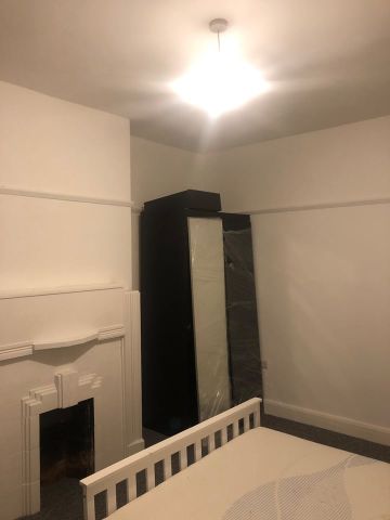 Room in a Shared House, Portland Road, BN3 - Photo 4