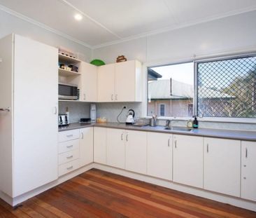 Ideal Location - Photo 2