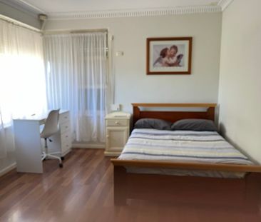 3-bedroom shared house, Malpas Street - Photo 5