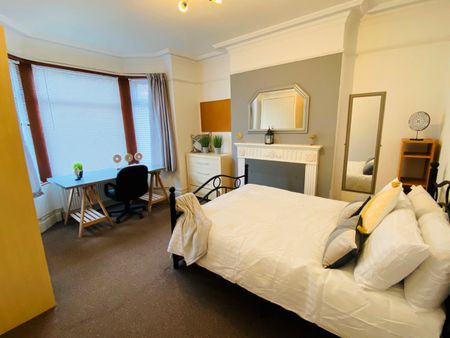 4 Bed Semi-Detached House, Earlsdon Avenue North, CV5 - Photo 5