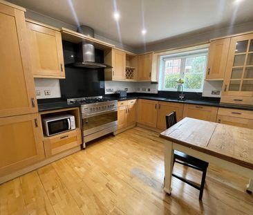 4 bedroom detached house to rent - Photo 1