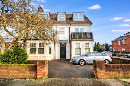 333 Ewell Road, Surbiton - 1 bedroomProperty for lettings - Seymours - Photo 2