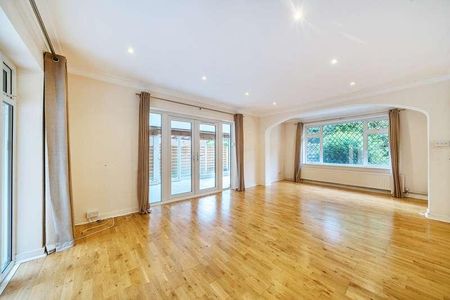 Oatlands Avenue, Weybridge, Surrey, KT13 - Photo 3