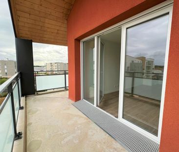 Location Appartement 4 pièces 80m² LUISANT 28600 - Photo 4