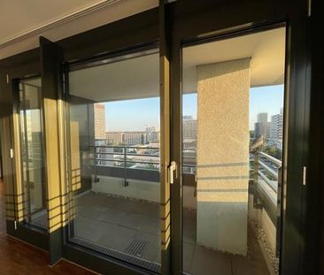 ÜBER DEN DÄCHEN VON FRANKFURT - SKY-APPARTEMENT - Photo 6