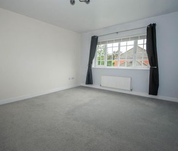 4 bedroom detached house to rent - Photo 3