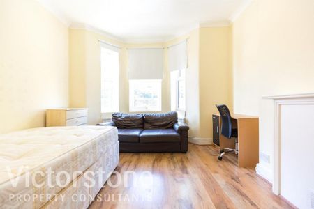 3 bedroom apartment to rent - Photo 5