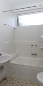 Thinking of selling? Contact our agent - Photo 4