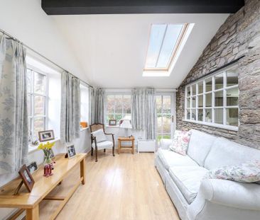 2 bedroom semi-detached house to rent - Photo 2