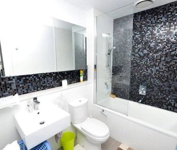 1908/18 Mt Alexander Road - Photo 3