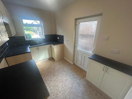 2 bedroom terraced house to rent - Photo 5