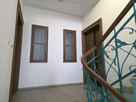 Pronájem bytu 1+kk 20 m2 - Fotografie 4
