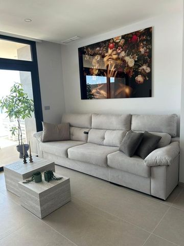 2 room luxury Flat for rent in Benidorm, Valencia - Photo 5