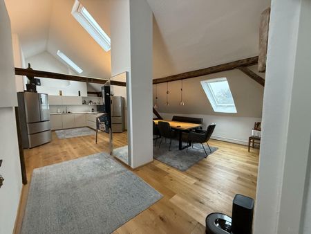 Seltene Gelegenheit! Hochwertige, offen geschnittene Wohnung mit Uhrturm-Blick - Photo 3