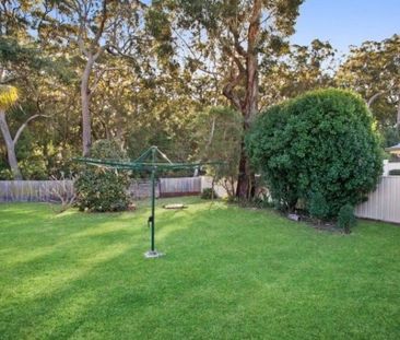 Spacious 3 Bedroom 2 bathroom family home. - Photo 4