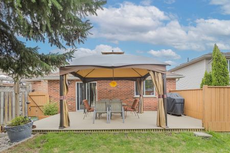 For Lease - 212 Holbeach Crescent Unit# 1 BED ROOM, Waterloo, Ontario - Photo 5