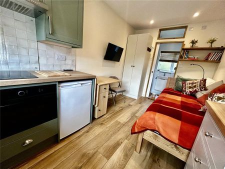 Studio to rent - Photo 2